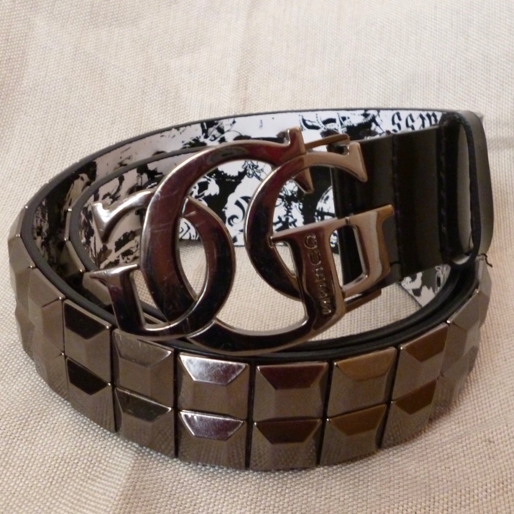 2/$20 GUESS Double Pyramid Studded Belt